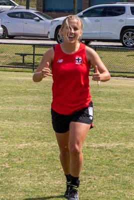 Nikki Wallace signs on for 2022